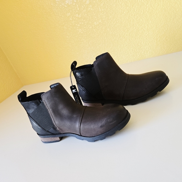 Sorel Emelie Women’s Chelsea Lug Sole blackened brown Waterproof Boots Size 8 - Picture 7 of 16